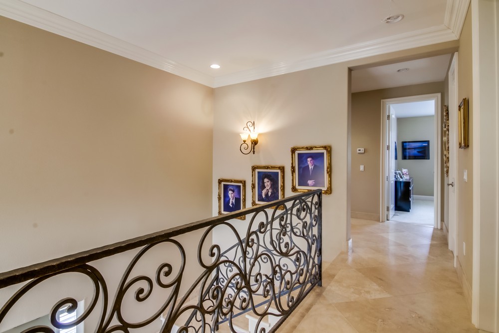 Virtual tour photo 35 of 68 for 1230 W Brookes Ave