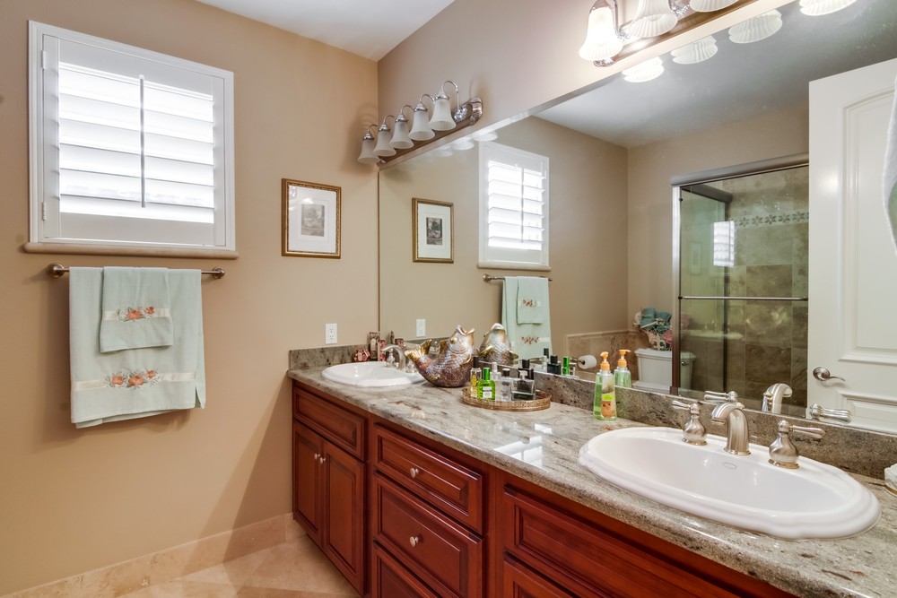 Virtual tour photo 56 of 68 for 1230 W Brookes Ave