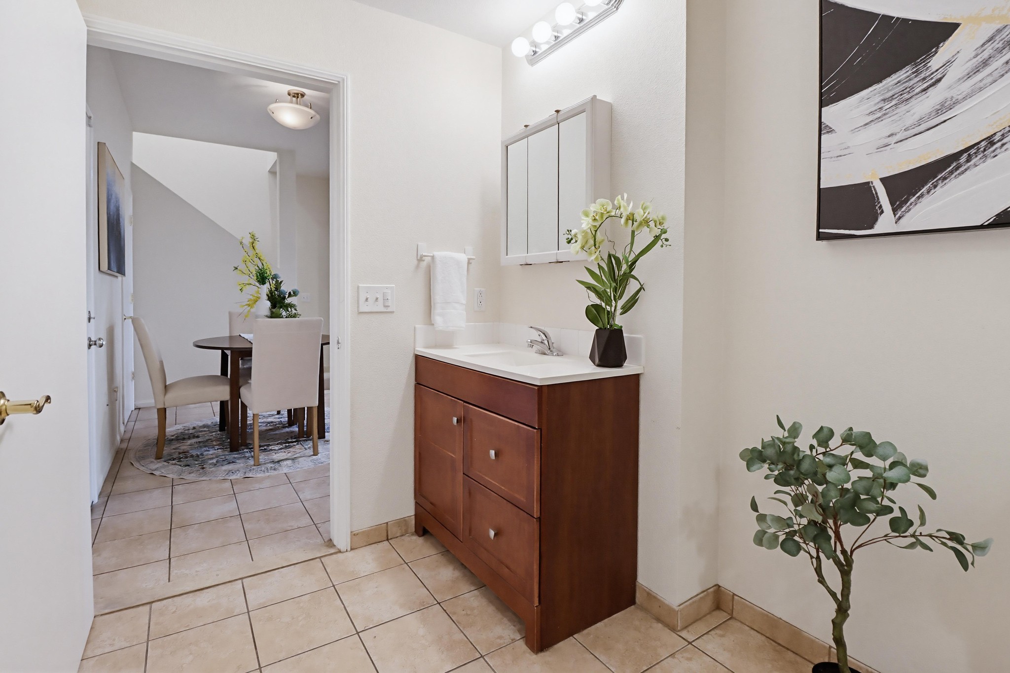 Virtual tour photo 25 of 50 for 12306 Lakeshore Dr UNIT 2
