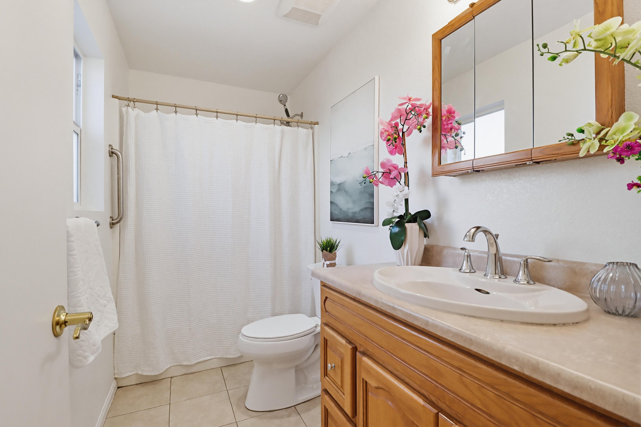 Virtual tour photo 40 of 50 for 12306 Lakeshore Dr UNIT 2