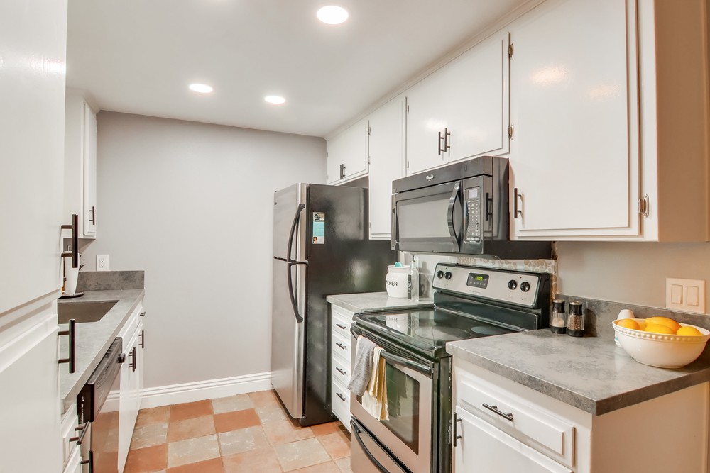 Virtual tour photo 21 of 40 for 1231 Pennsylvania Ave APT 3