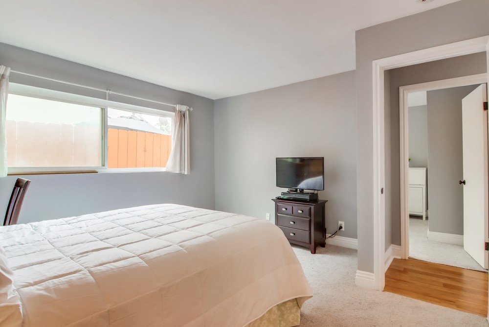 Virtual tour photo 29 of 40 for 1231 Pennsylvania Ave APT 3