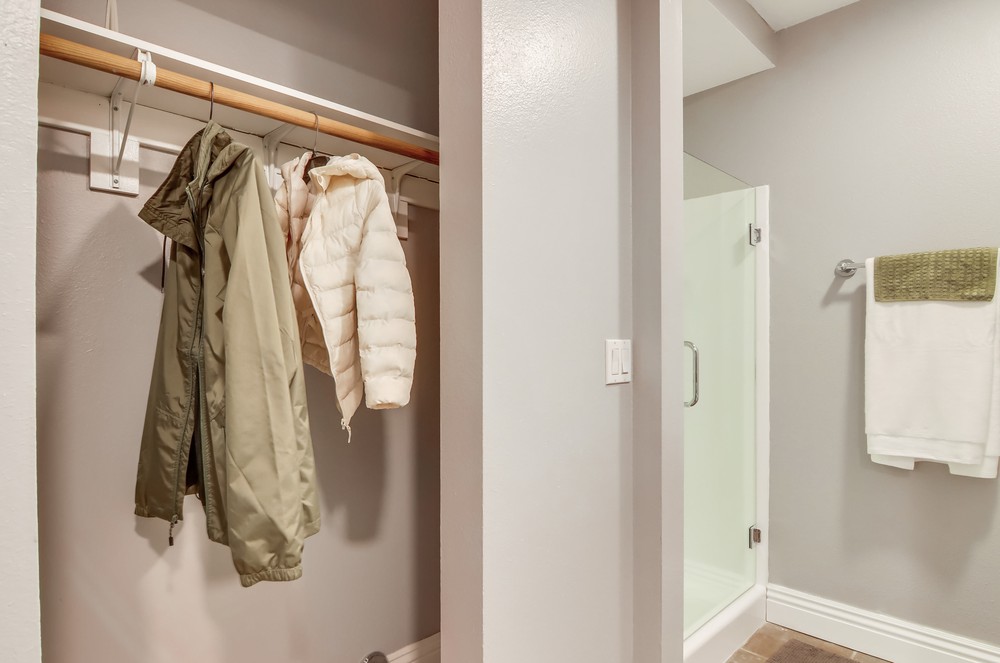 Virtual tour photo 33 of 40 for 1231 Pennsylvania Ave APT 3