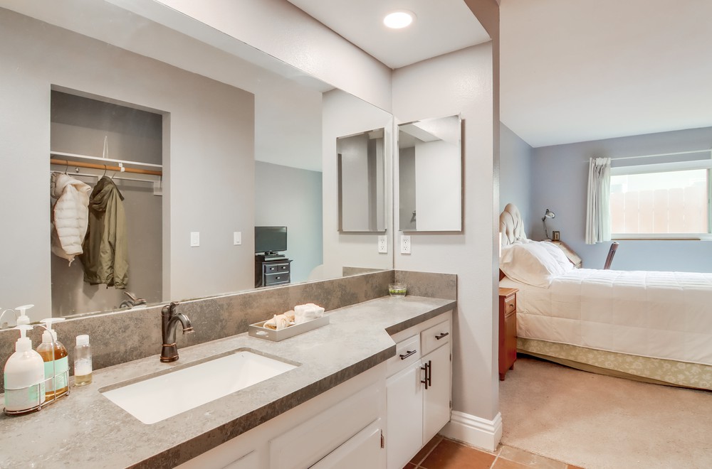 Virtual tour photo 35 of 40 for 1231 Pennsylvania Ave APT 3