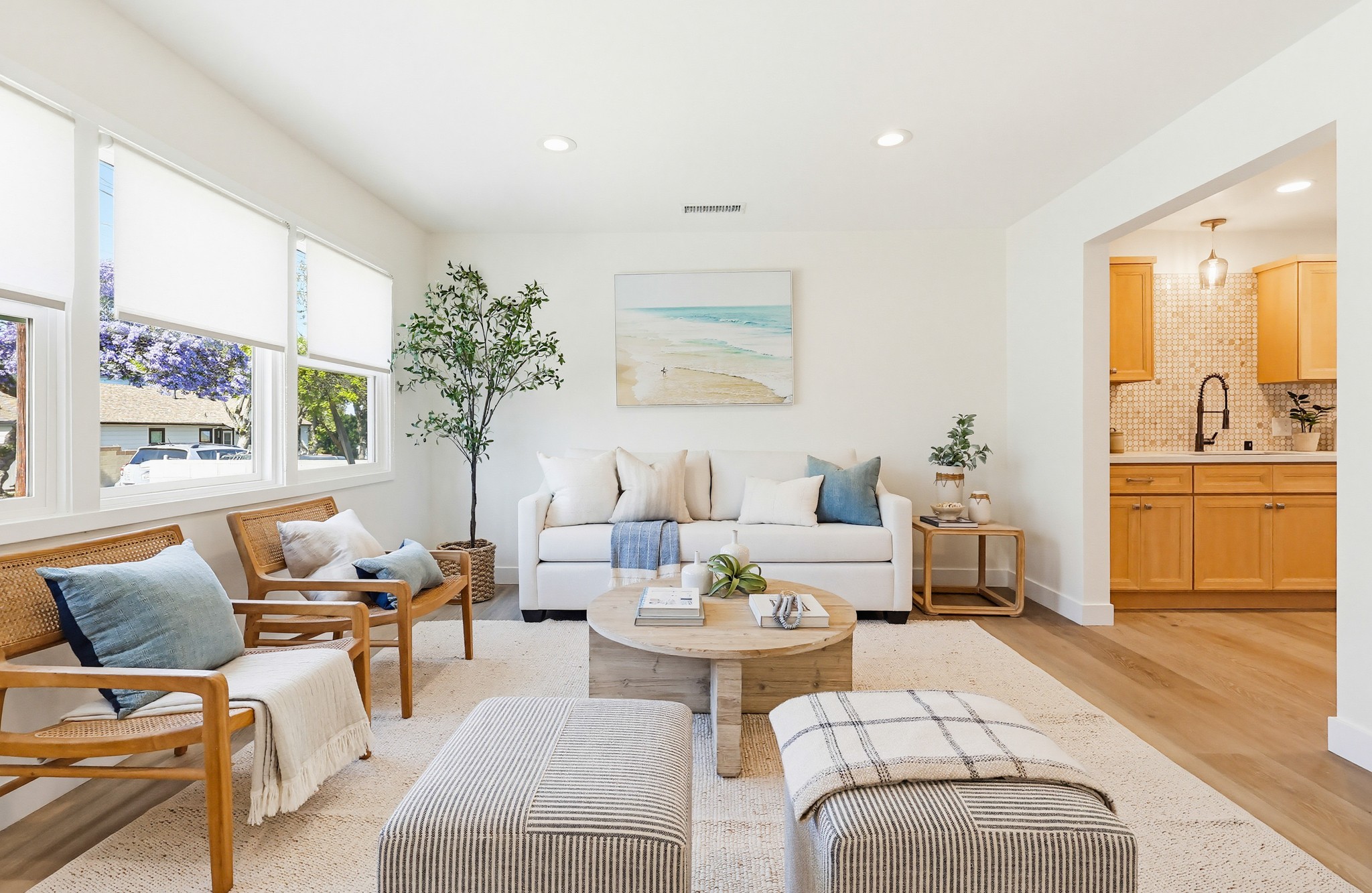 Virtual tour photo 9 of 68 for 1231 W Santa Cruz St