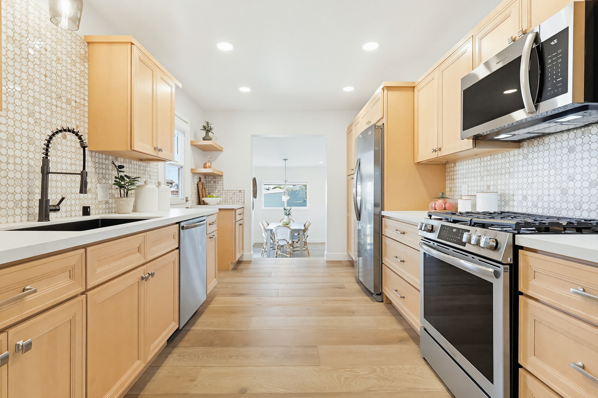 Virtual tour photo 14 of 68 for 1231 W Santa Cruz St