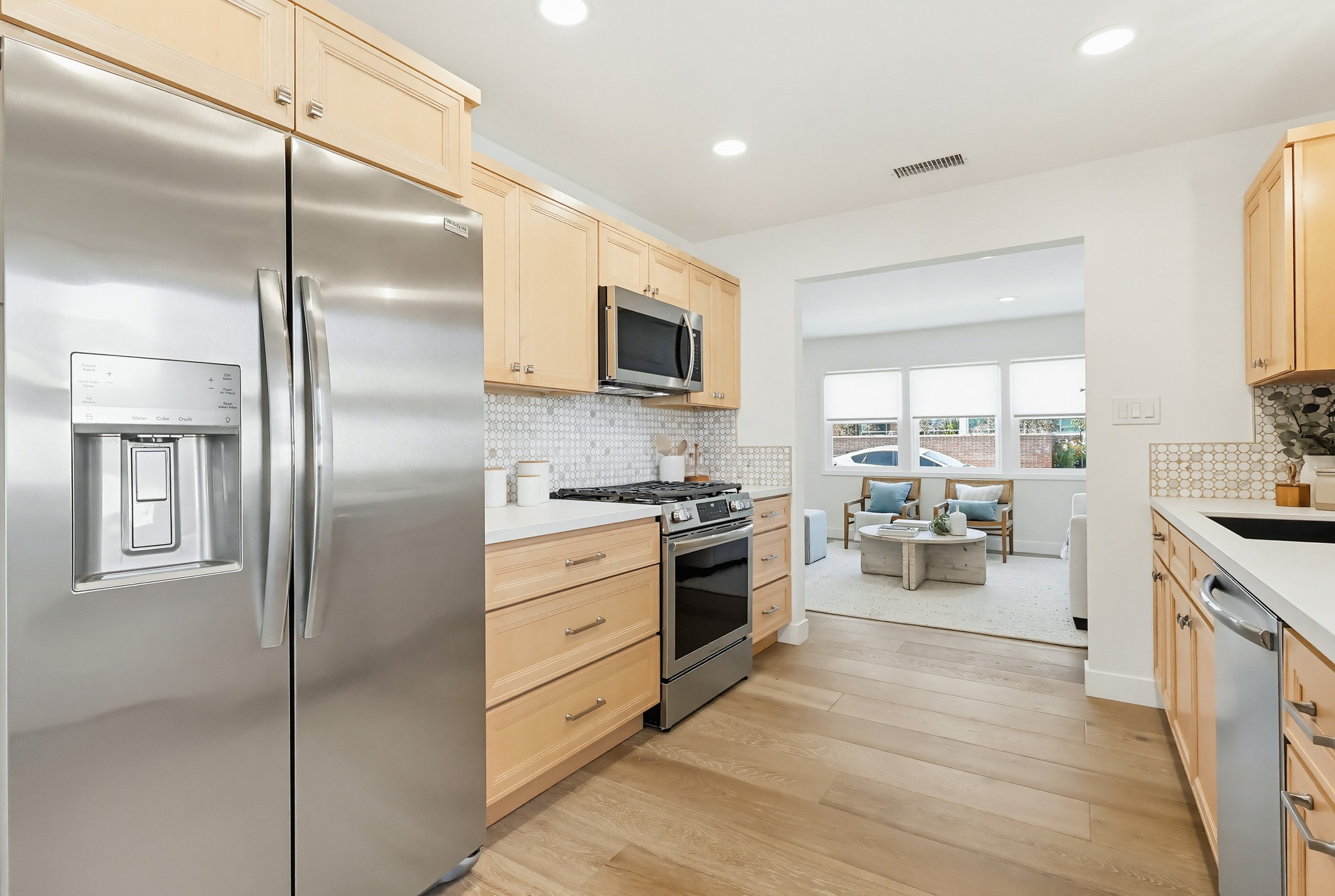 Virtual tour photo 18 of 68 for 1231 W Santa Cruz St
