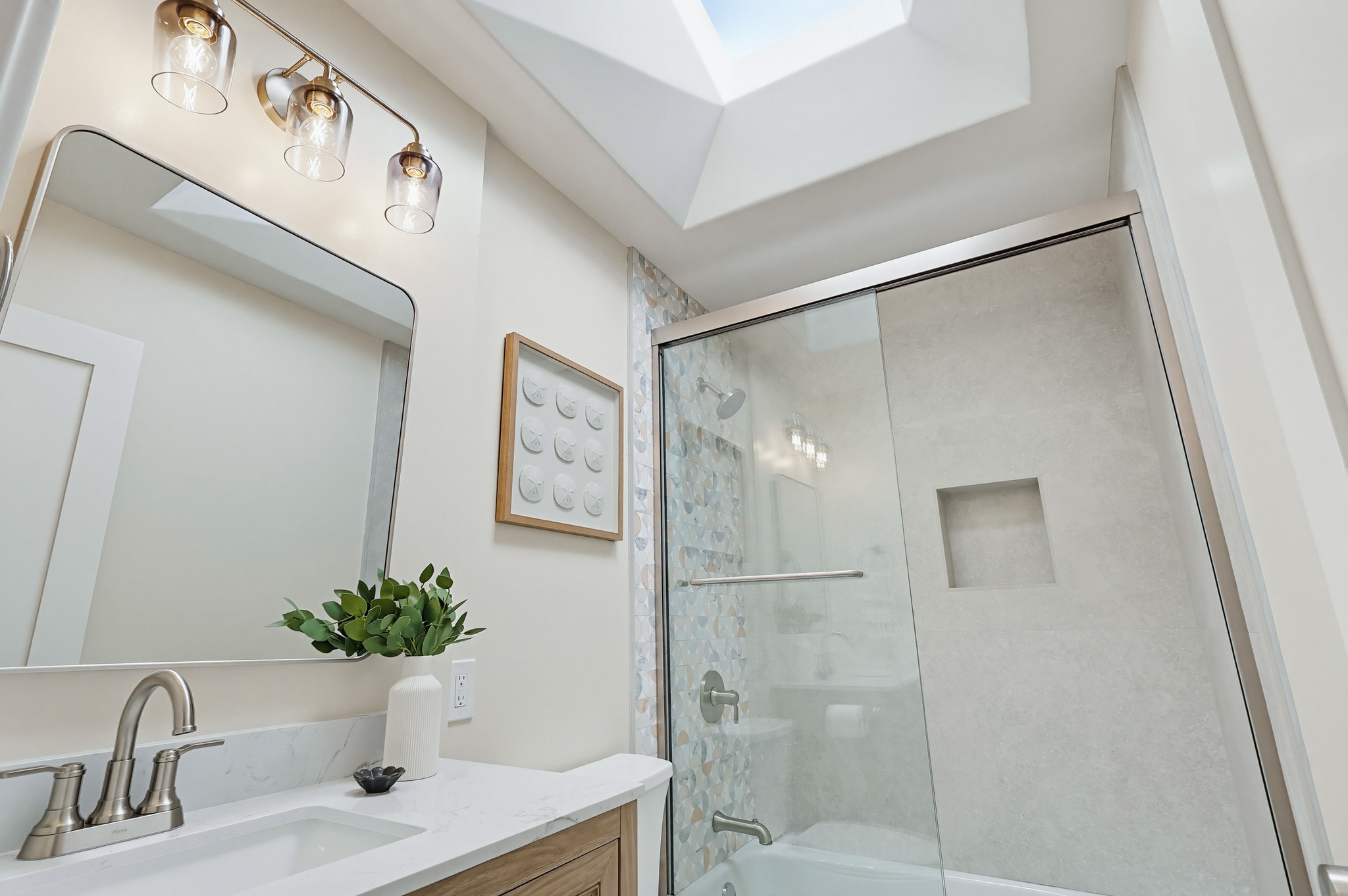 Virtual tour photo 46 of 68 for 1231 W Santa Cruz St