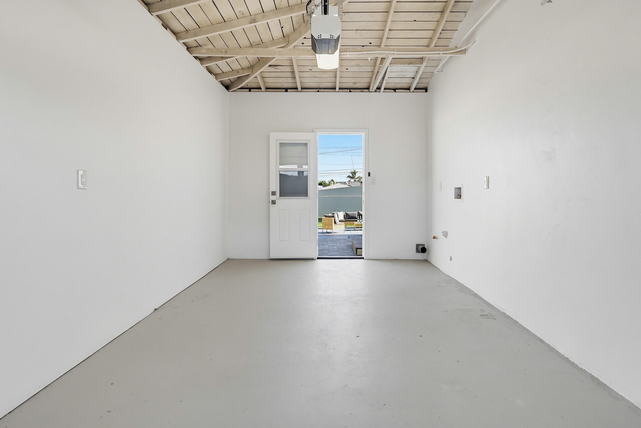 Virtual tour photo 50 of 68 for 1231 W Santa Cruz St