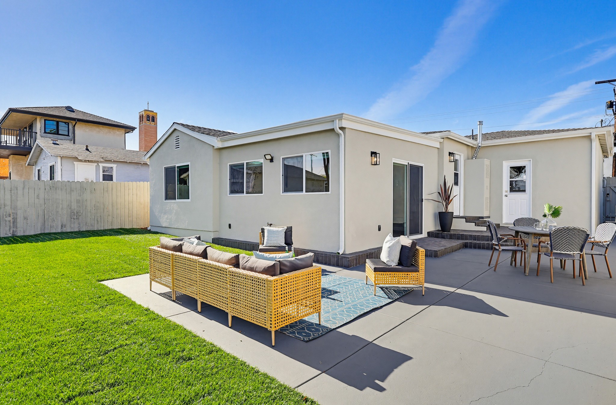 Virtual tour photo 55 of 68 for 1231 W Santa Cruz St