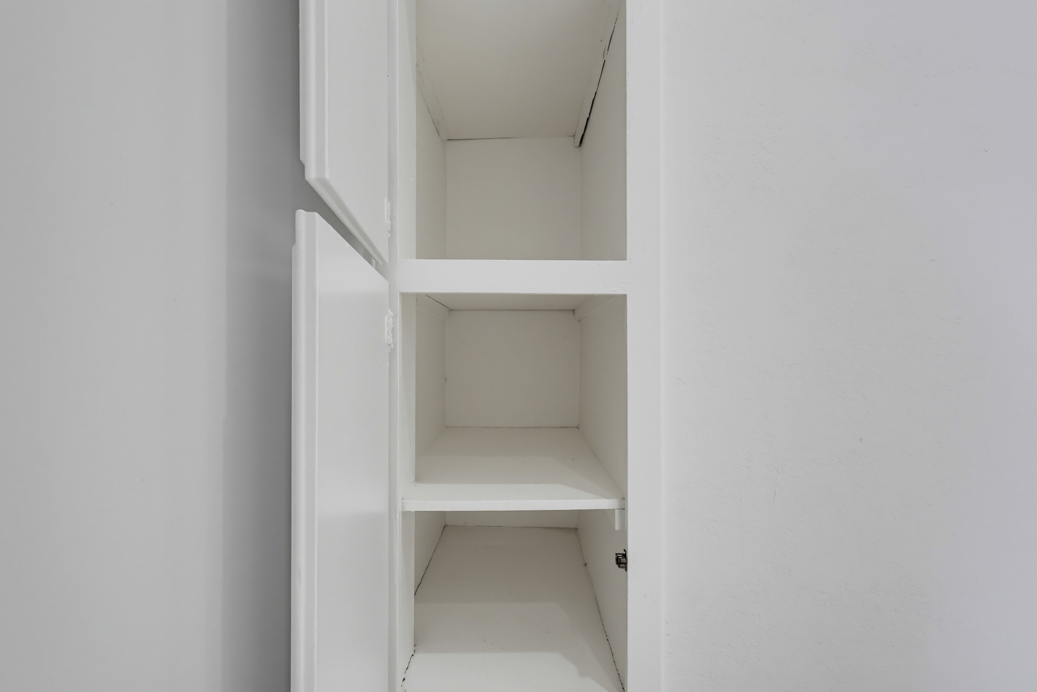 Virtual tour photo 37 of 54 for 12310 Burbank Blvd Apt 13