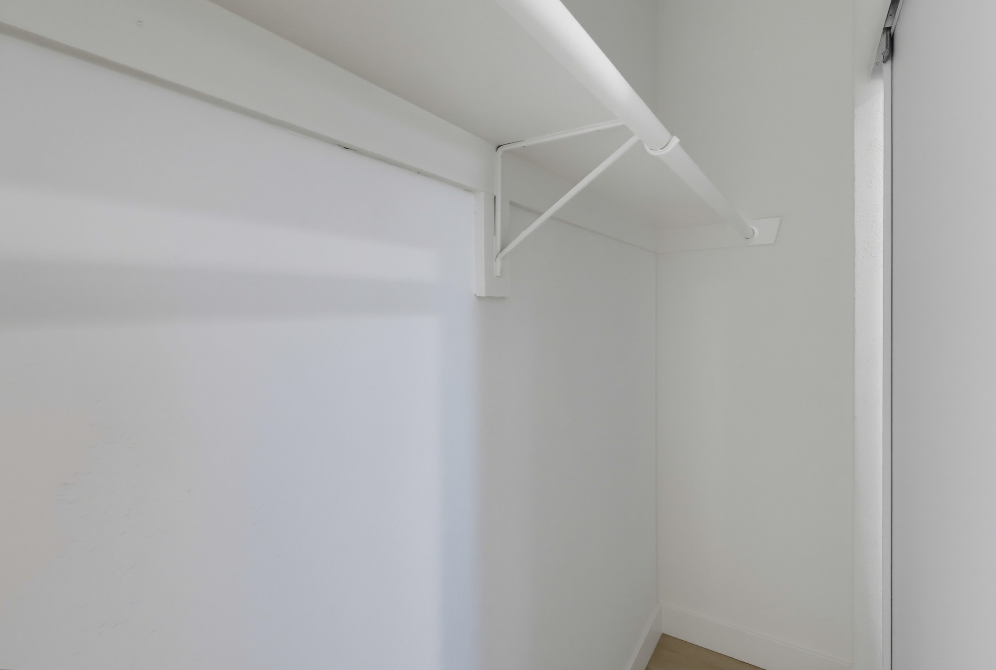 Virtual tour photo 43 of 54 for 12310 Burbank Blvd Apt 13