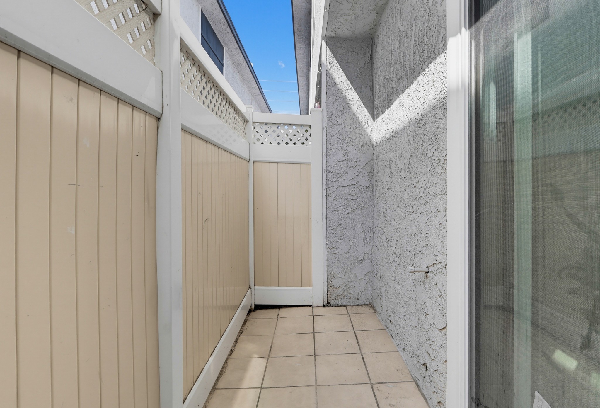 Virtual tour photo 47 of 54 for 12310 Burbank Blvd Apt 13