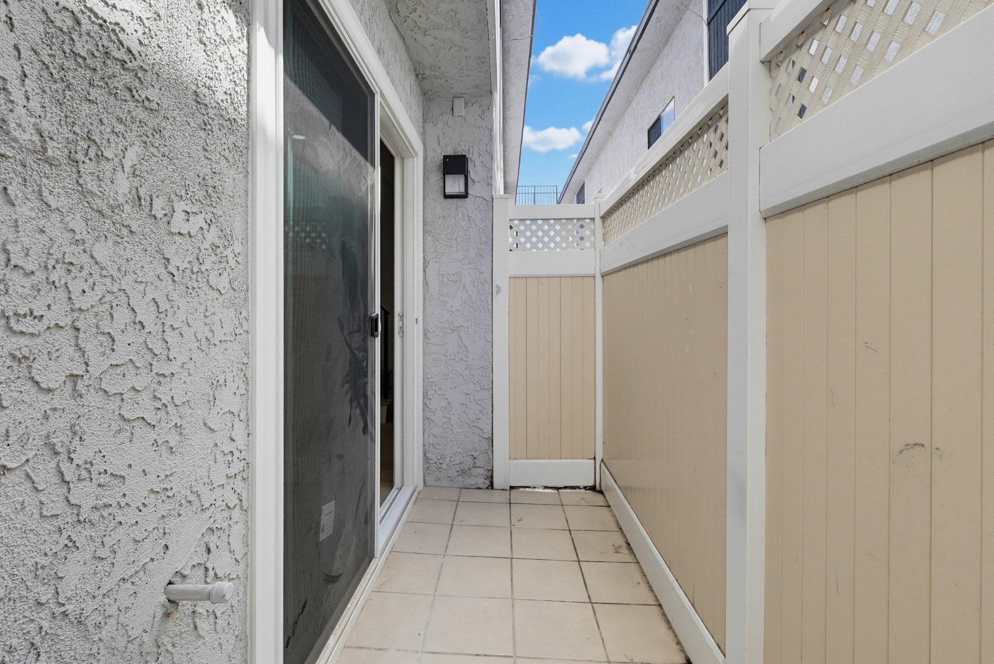Virtual tour photo 48 of 54 for 12310 Burbank Blvd Apt 13