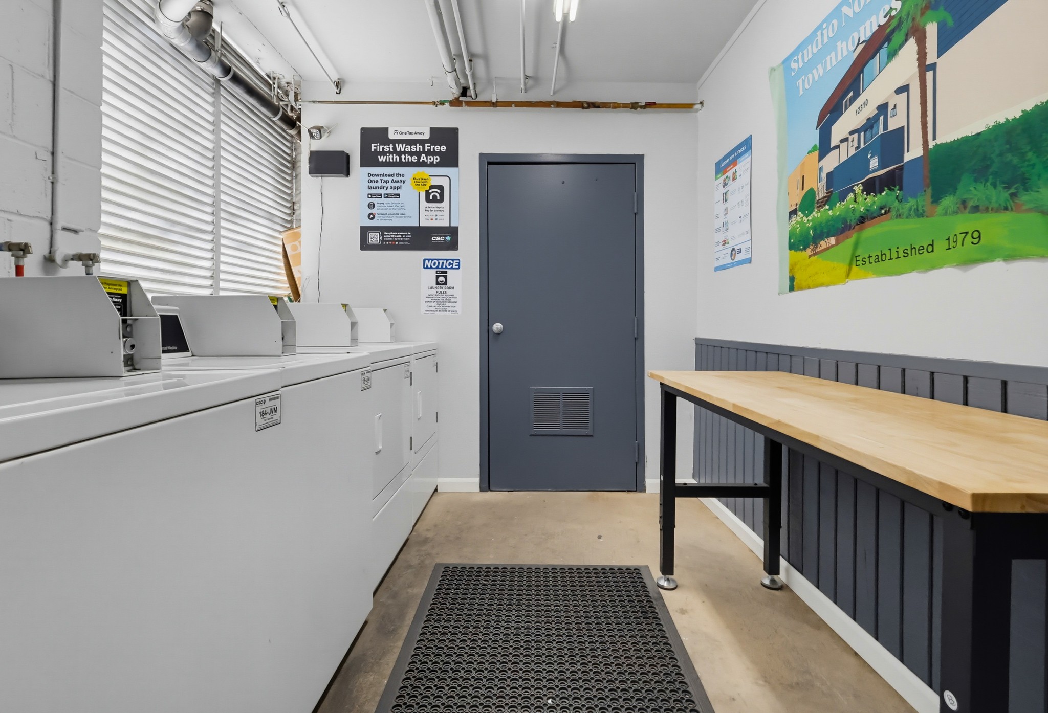 Virtual tour photo 49 of 54 for 12310 Burbank Blvd Apt 13