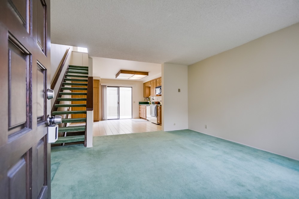 Virtual tour photo 4 of 35 for 1232 River Glen Row #59