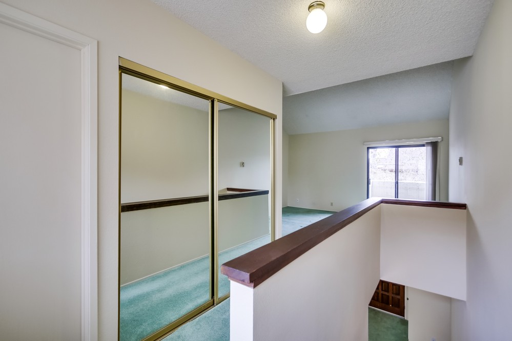 Virtual tour photo 15 of 35 for 1232 River Glen Row #59