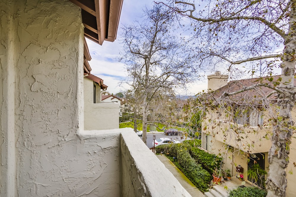 Virtual tour photo 17 of 35 for 1232 River Glen Row #59