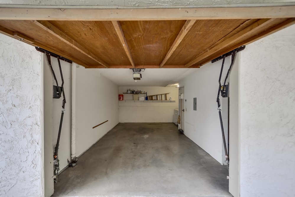 Virtual tour photo 24 of 35 for 1232 River Glen Row #59