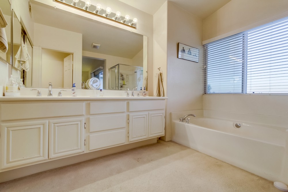 Virtual tour photo 37 of 41 for 12327 Caminito Peral