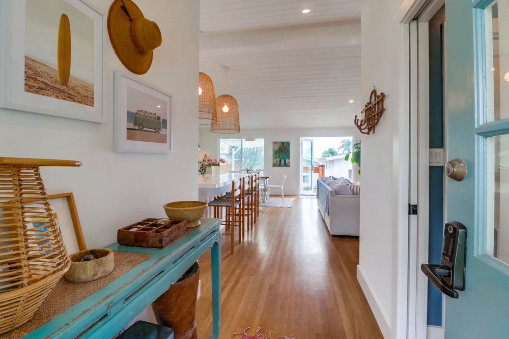 Virtual tour photo 6 of 40 for 1233 Tourmaline St