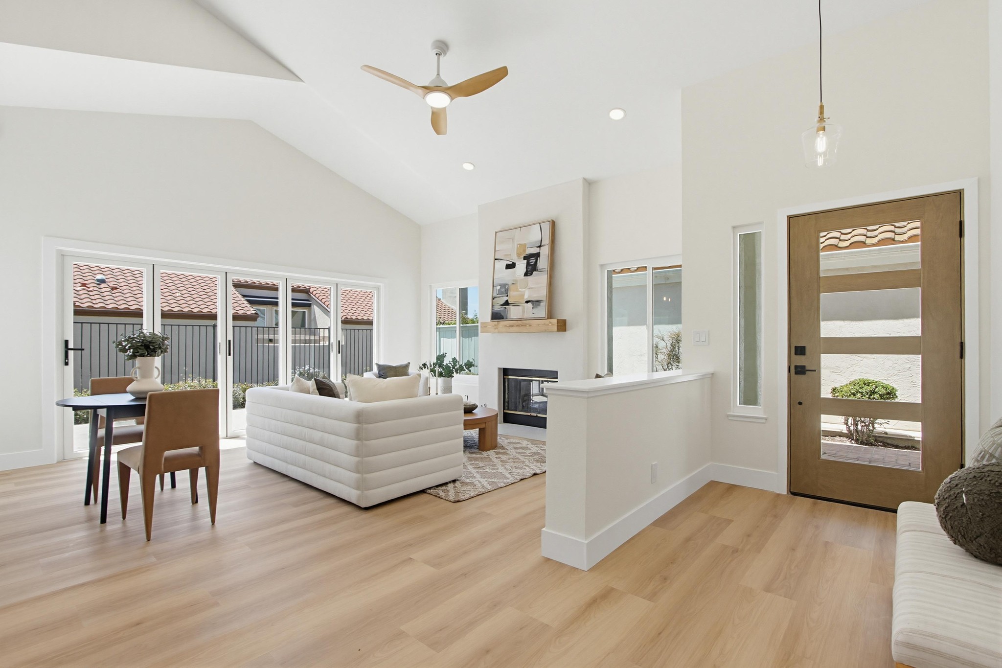 Virtual tour photo 10 of 50 for 1233 Via Rafael