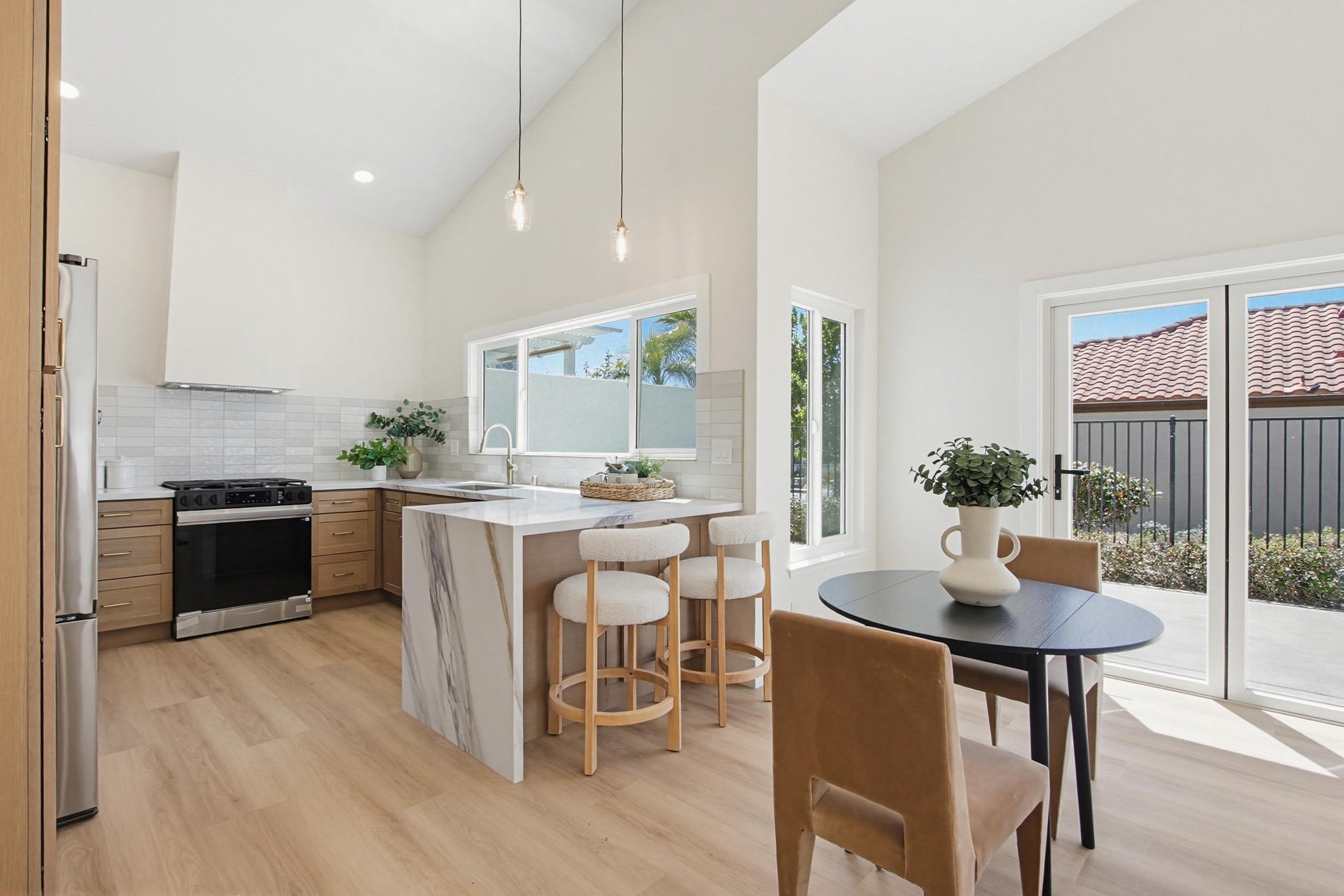 Virtual tour photo 18 of 50 for 1233 Via Rafael