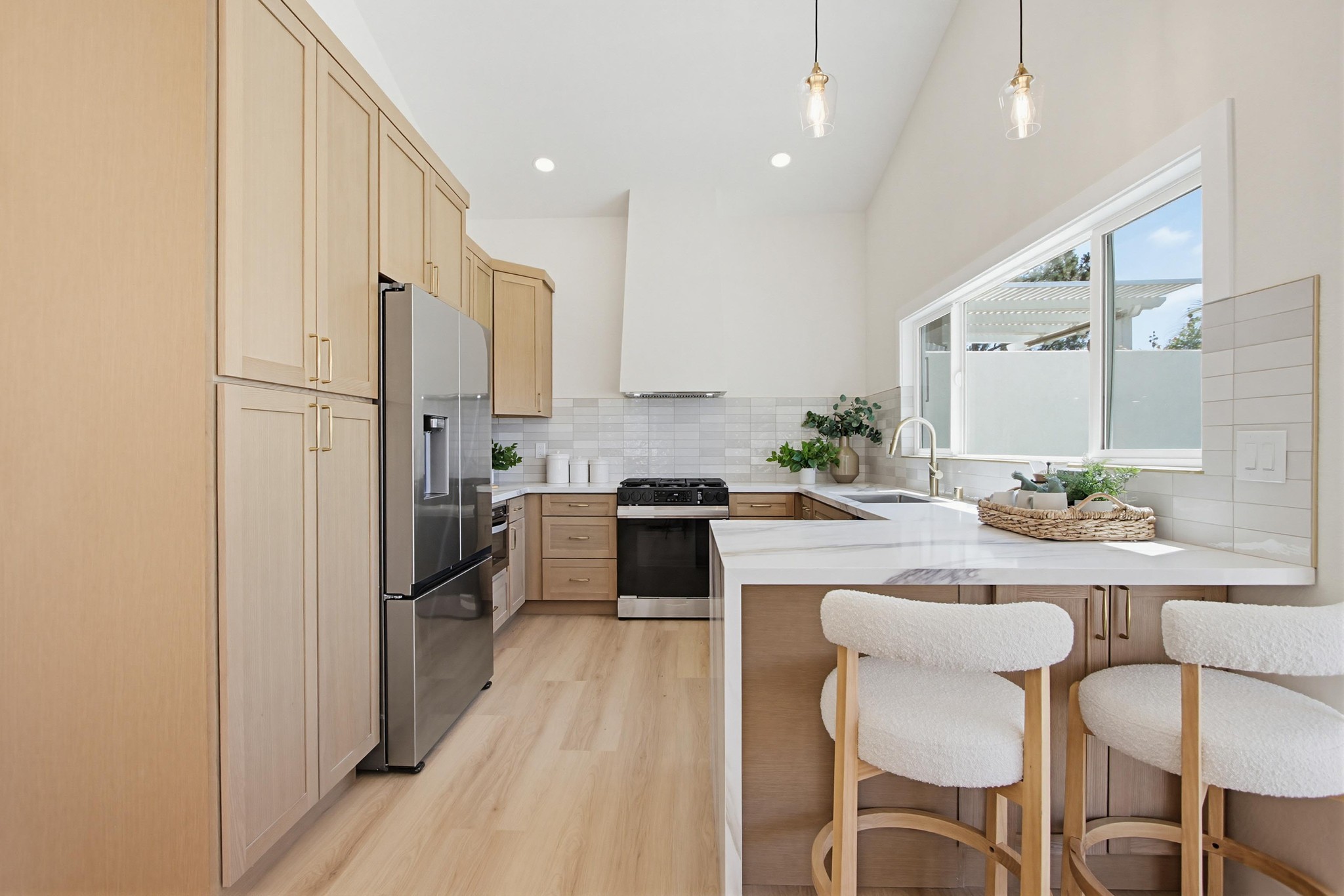 Virtual tour photo 20 of 50 for 1233 Via Rafael