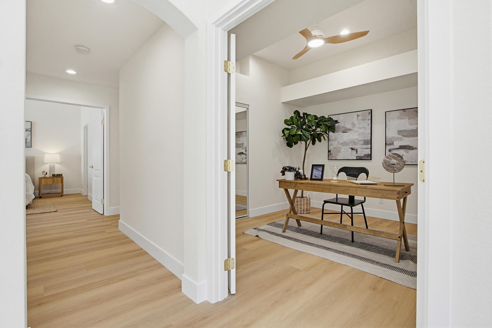 Virtual tour photo 25 of 50 for 1233 Via Rafael