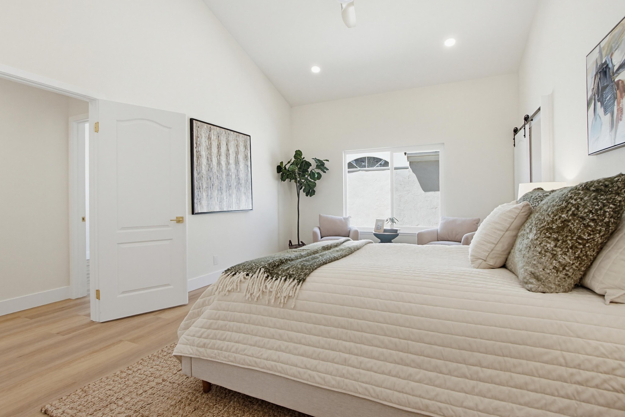 Virtual tour photo 37 of 50 for 1233 Via Rafael
