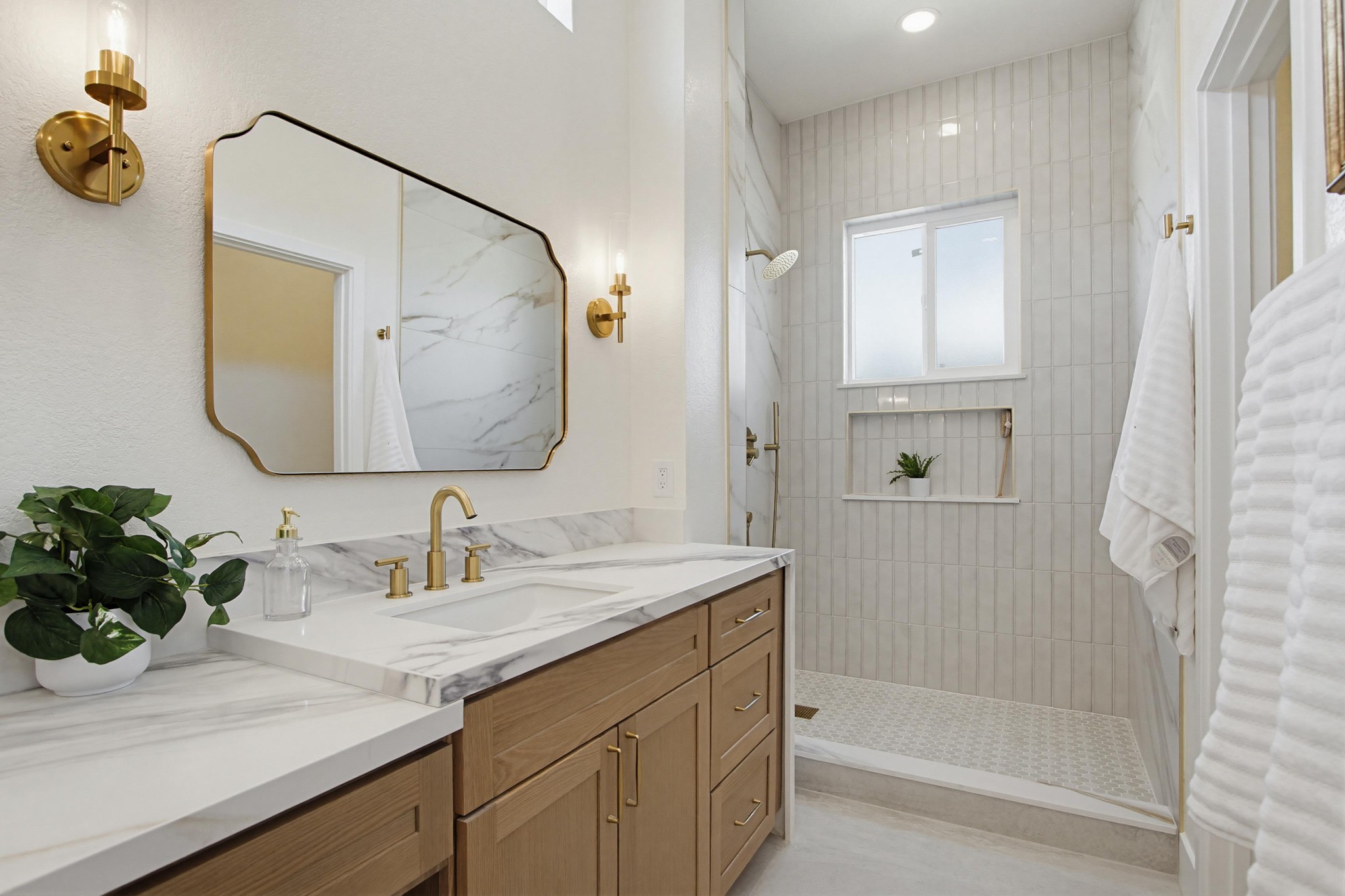 Virtual tour photo 40 of 50 for 1233 Via Rafael