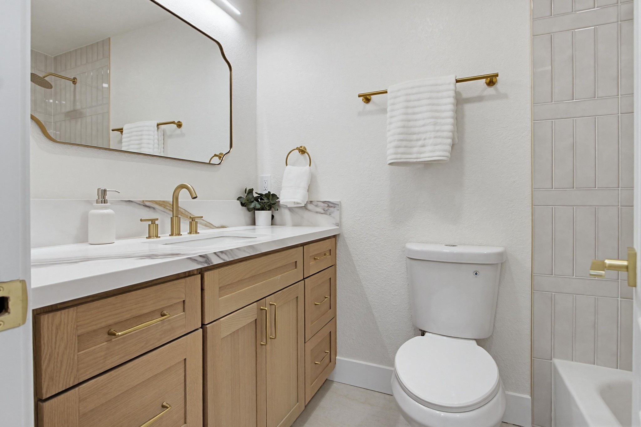 Virtual tour photo 43 of 50 for 1233 Via Rafael
