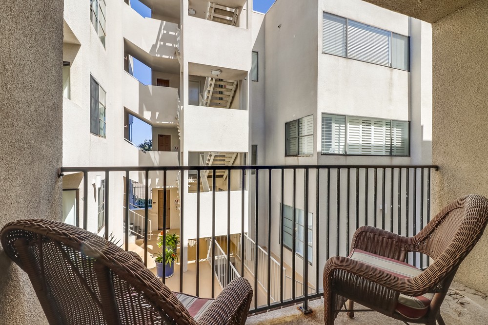 Virtual tour photo 27 of 40 for 1235 Parker Pl UNIT 2J