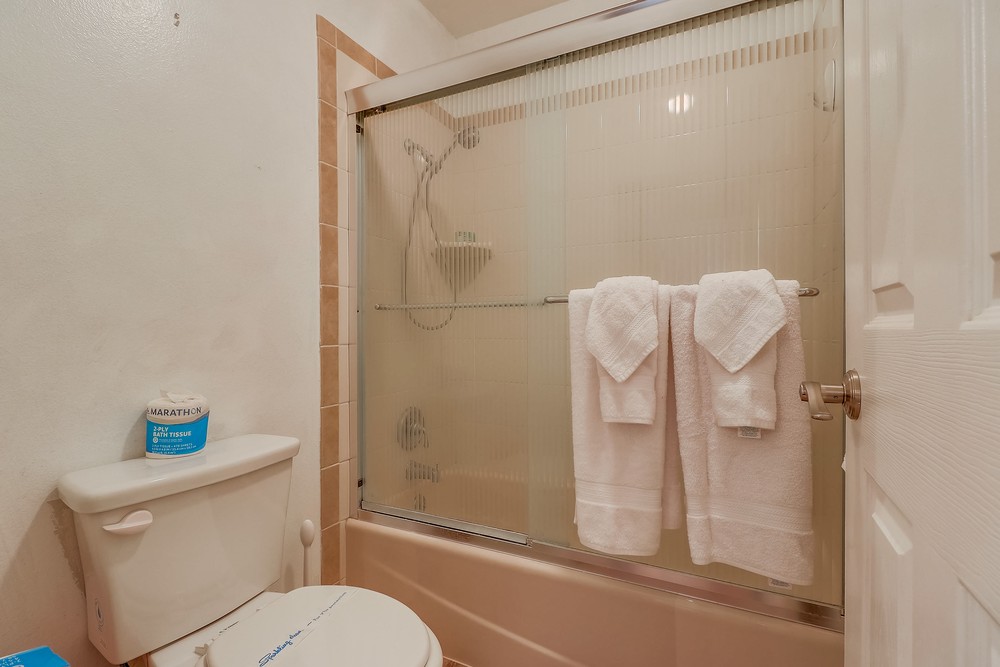 Virtual tour photo 29 of 40 for 1235 Parker Pl UNIT 2J