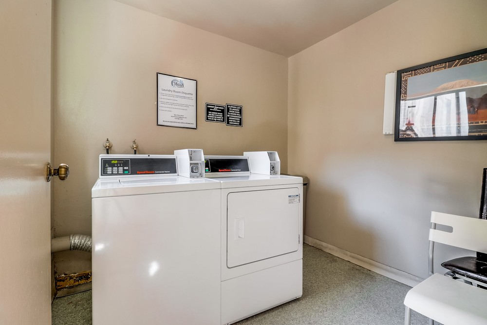 Virtual tour photo 37 of 40 for 1235 Parker Pl UNIT 2J