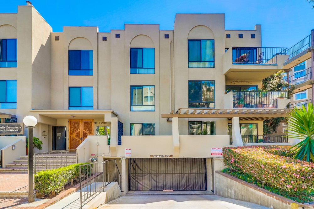Virtual tour photo 39 of 40 for 1235 Parker Pl UNIT 2J