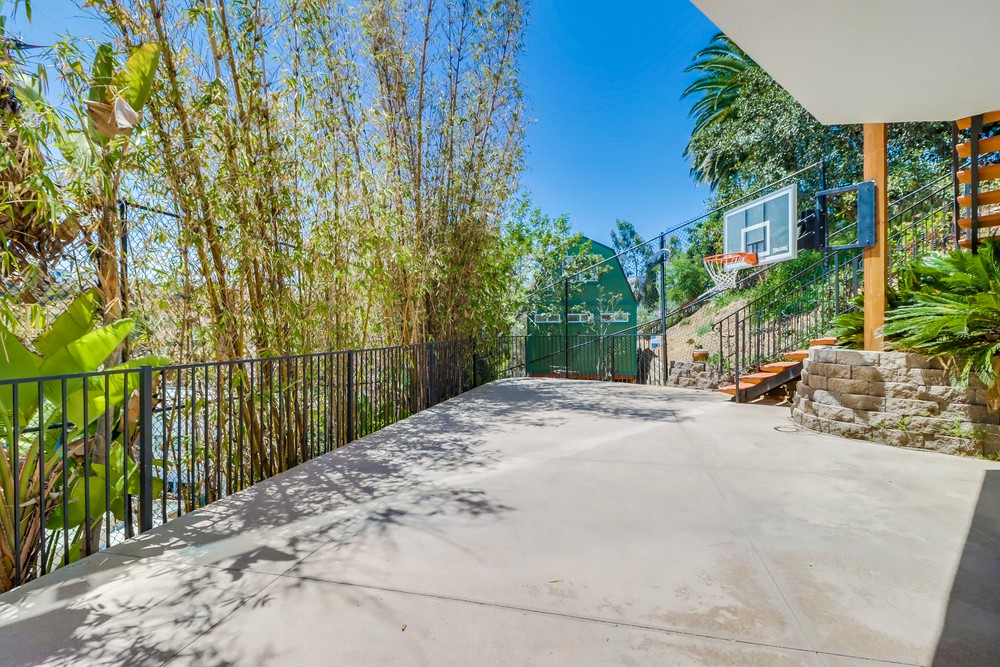 Virtual tour photo 64 of 64 for 1235 Sassafras St