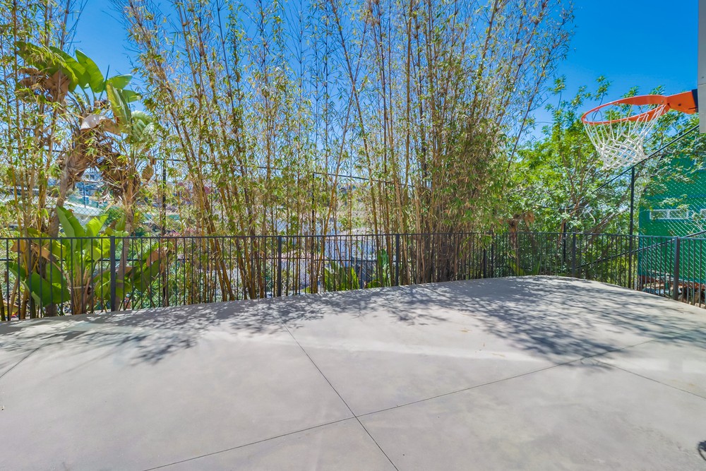 Virtual tour photo 65 of 64 for 1235 Sassafras St