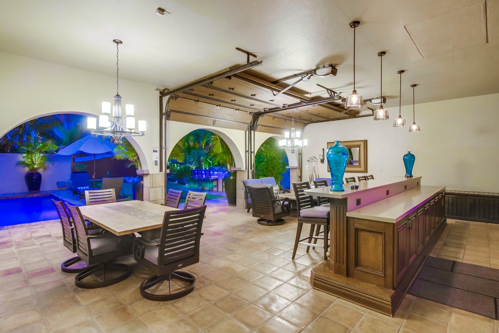 Virtual tour photo 1 of 92 for 1235 Sassafras St