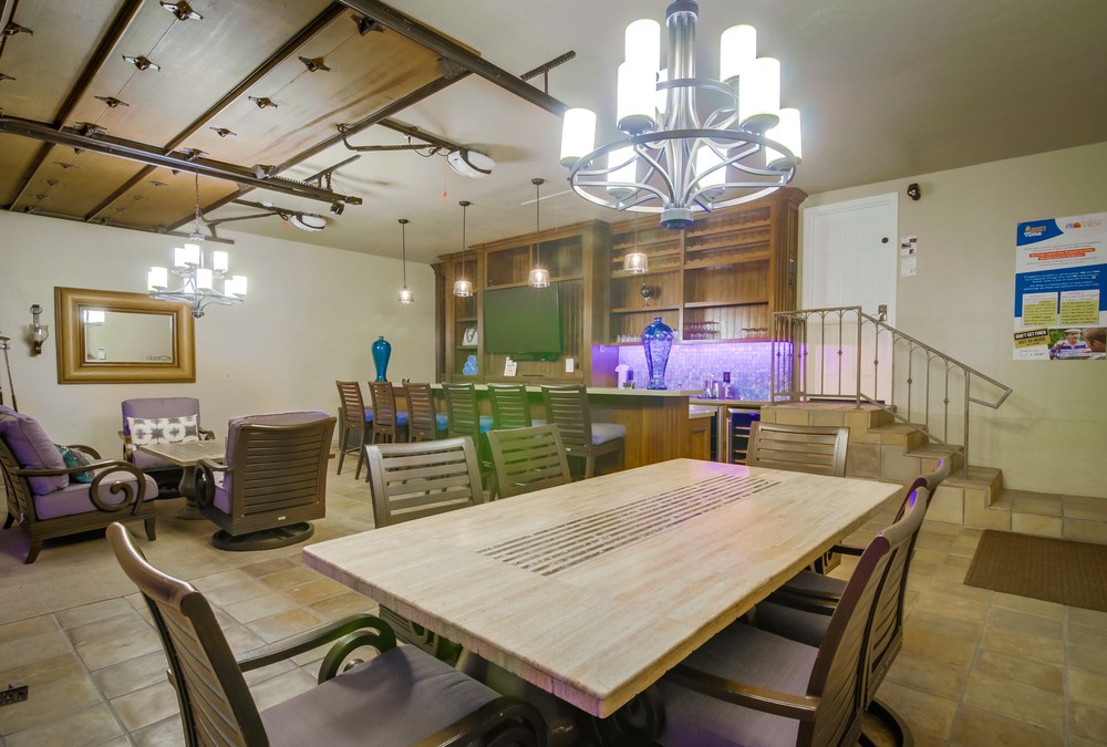 Virtual tour photo 4 of 92 for 1235 Sassafras St
