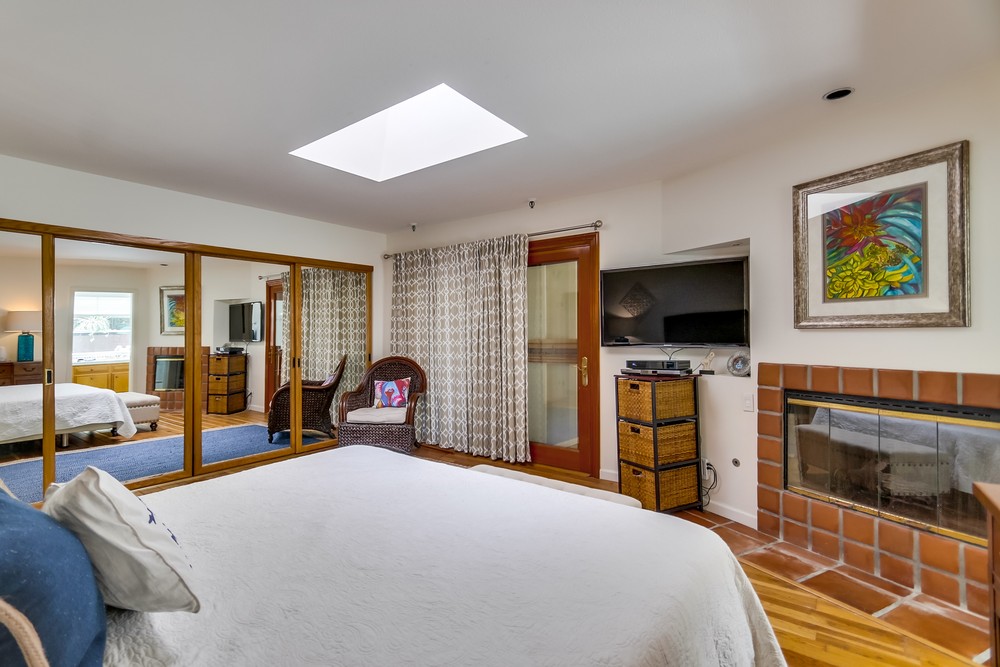 Virtual tour photo 27 of 64 for 1236 Concord St
