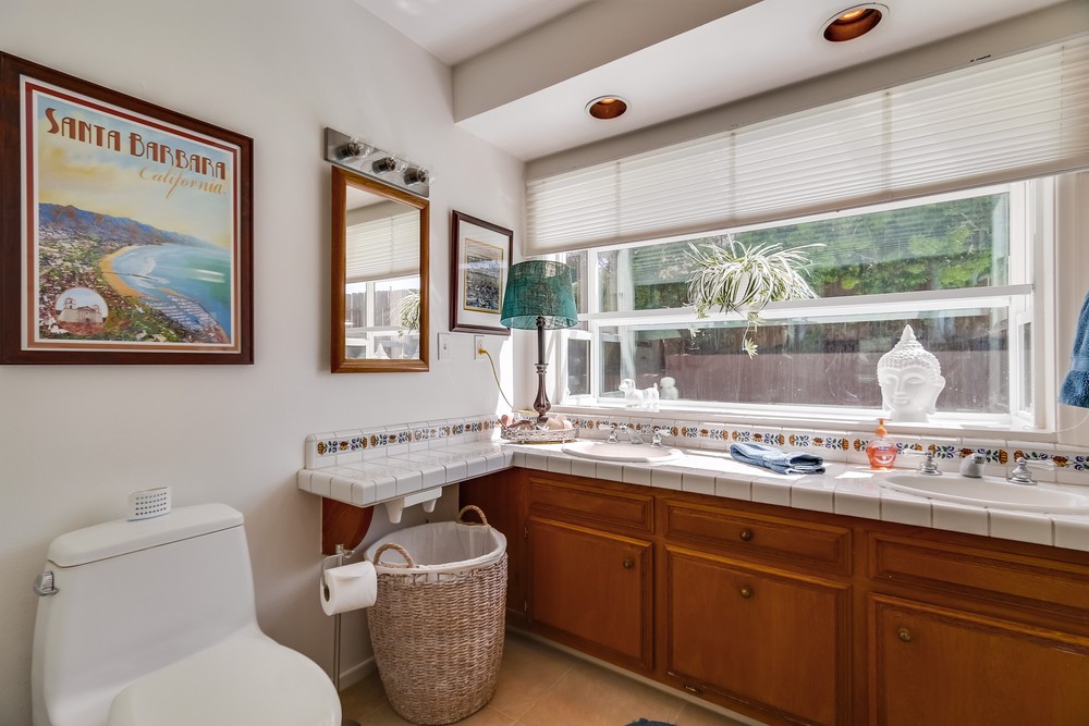 Virtual tour photo 28 of 64 for 1236 Concord St