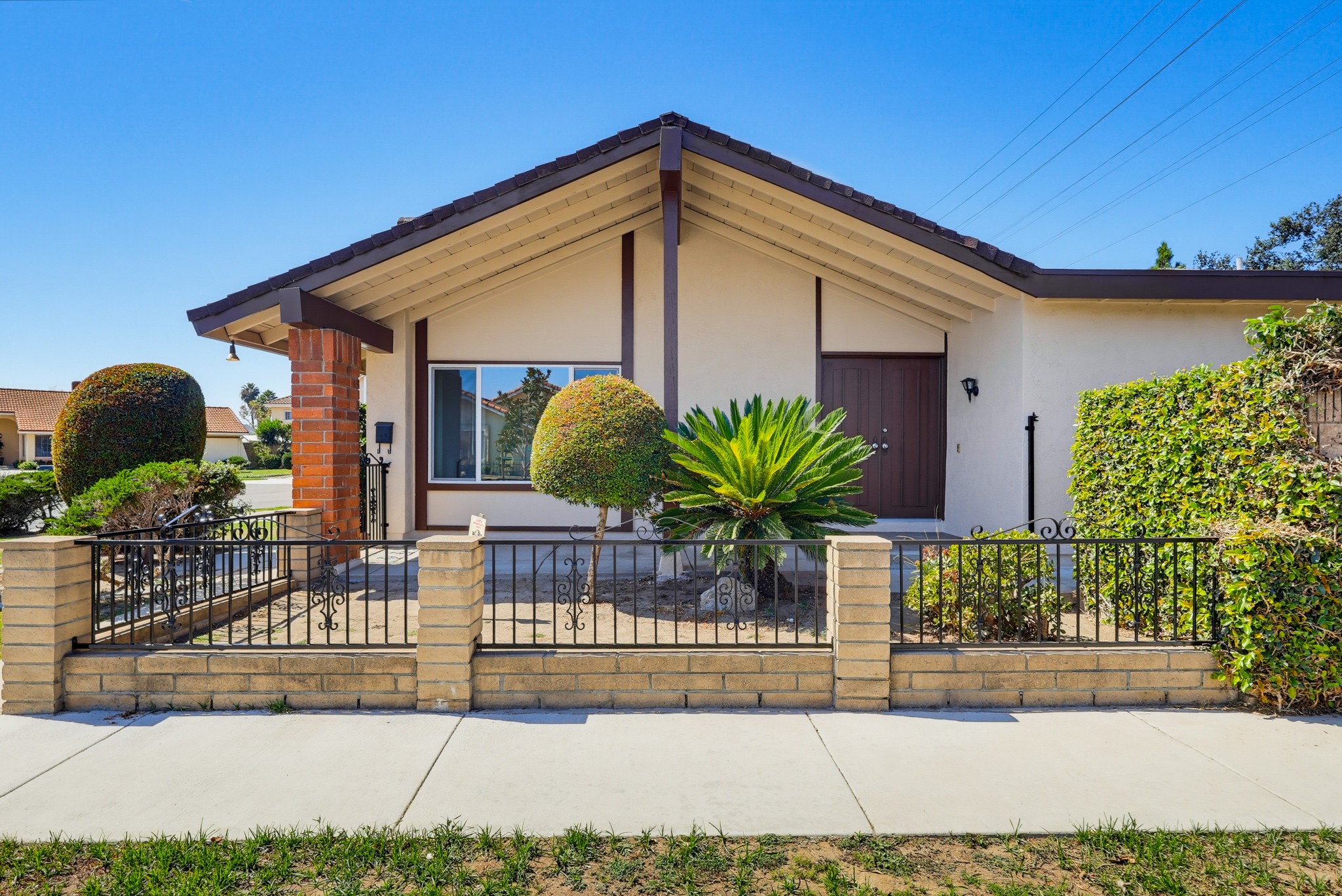 Virtual tour photo 7 of 73 for 12361 Paseo Dr
