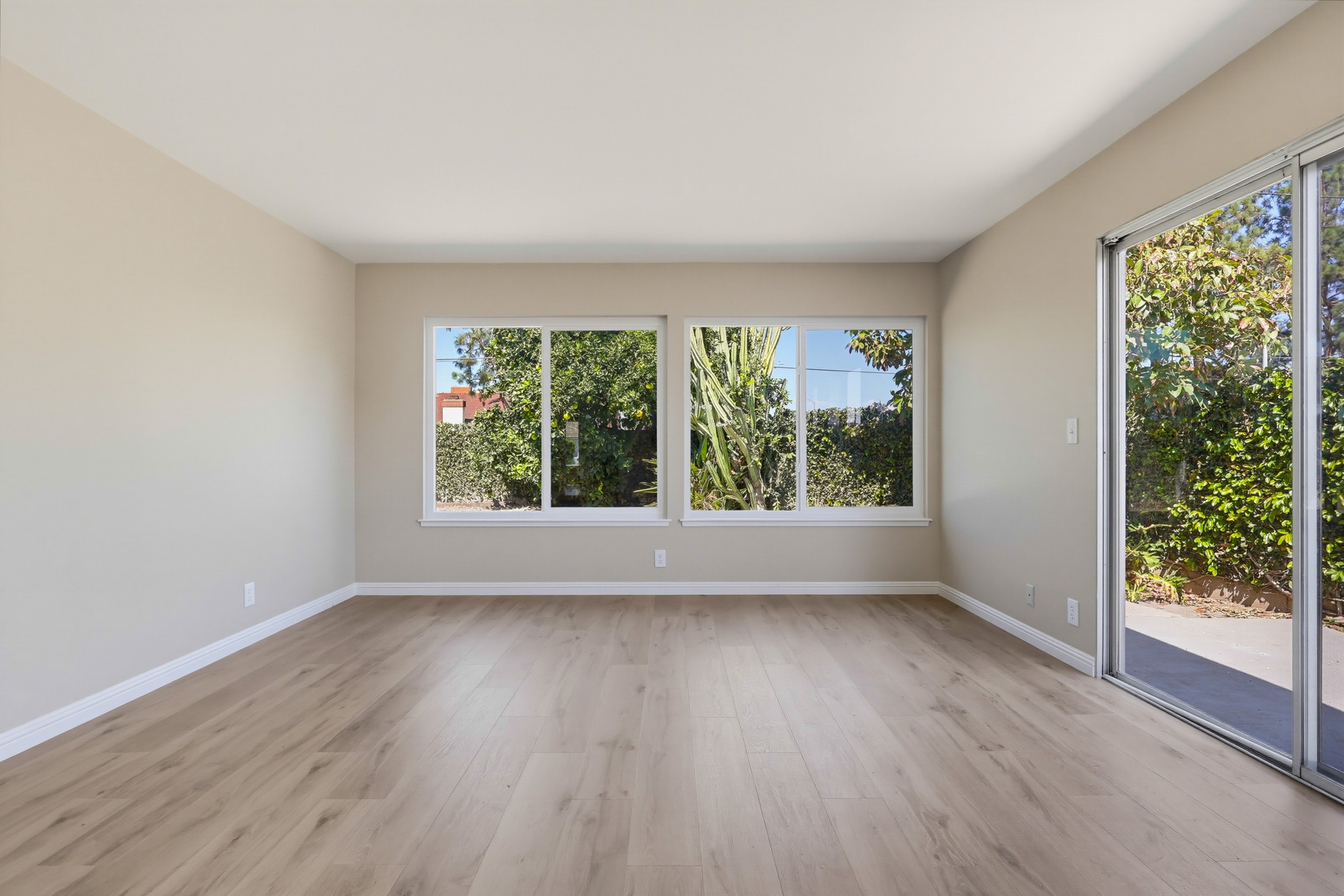 Virtual tour photo 20 of 73 for 12361 Paseo Dr