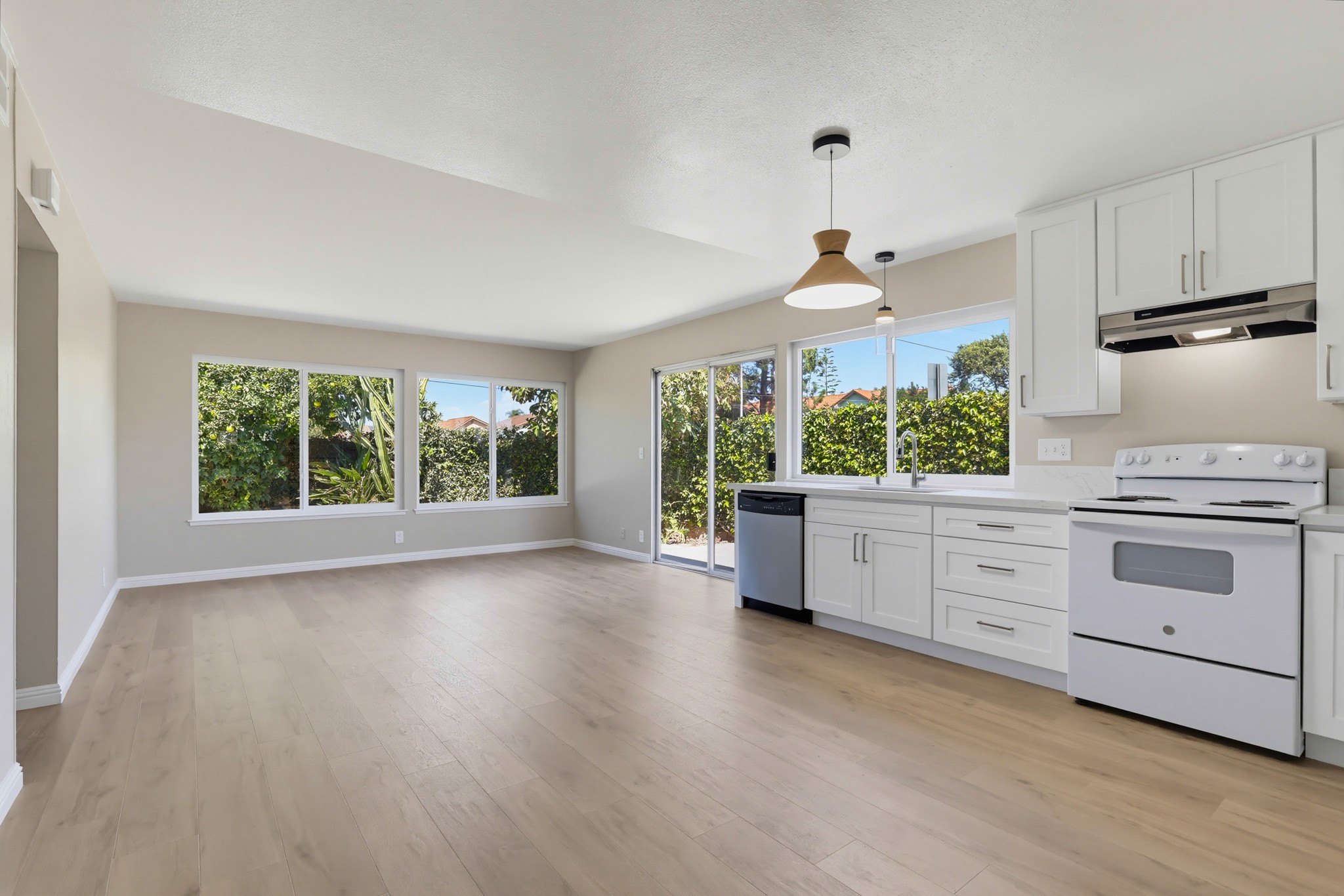 Virtual tour photo 28 of 73 for 12361 Paseo Dr