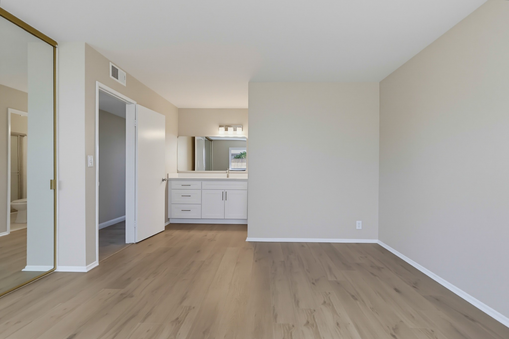 Virtual tour photo 36 of 73 for 12361 Paseo Dr