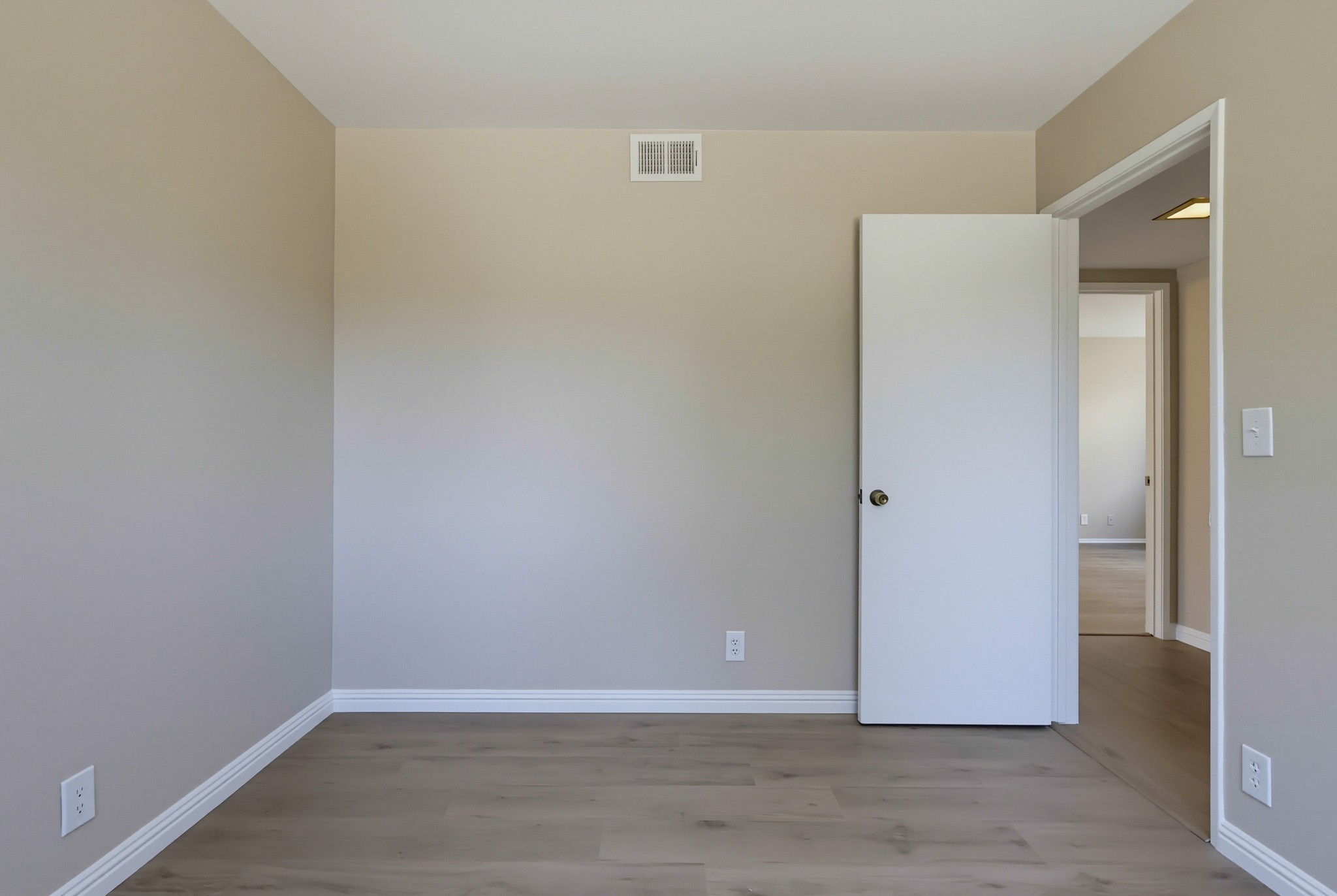 Virtual tour photo 45 of 73 for 12361 Paseo Dr
