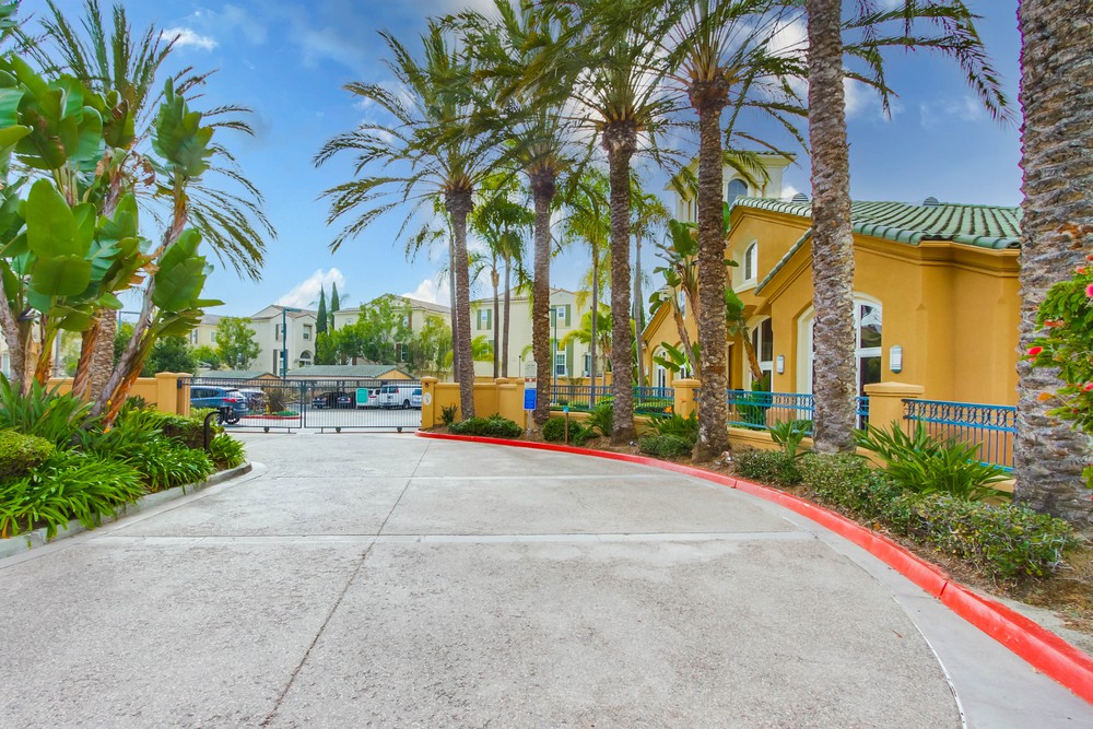 Virtual tour photo 1 of 38 for 12368 Carmel Country Rd D206