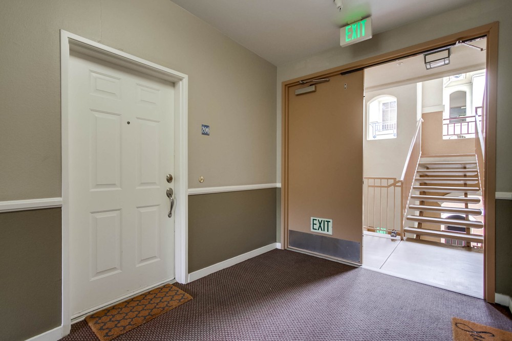 Virtual tour photo 7 of 38 for 12368 Carmel Country Rd D206