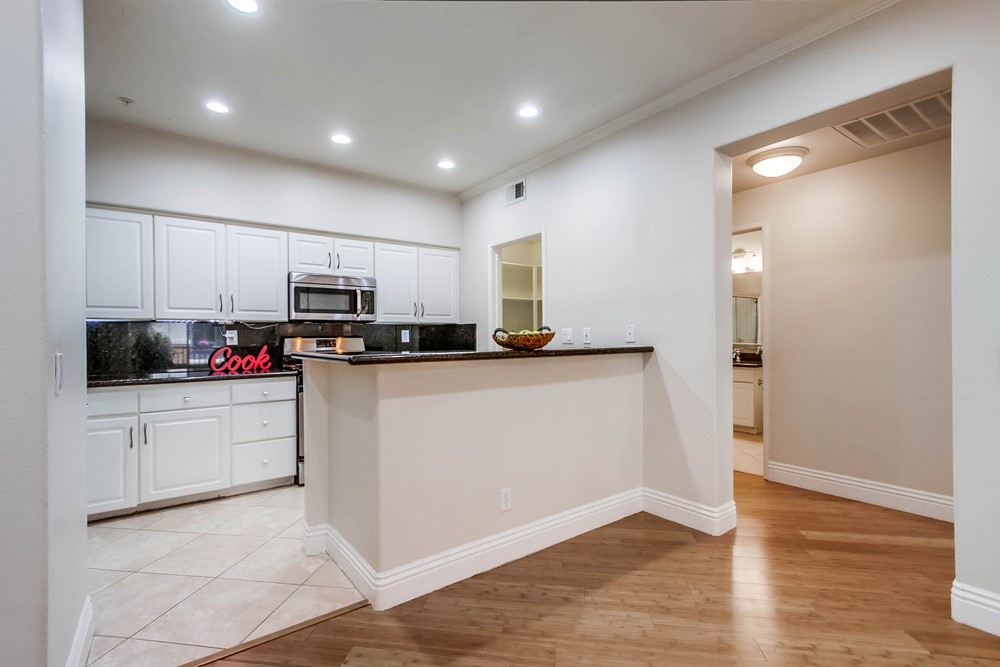 Virtual tour photo 17 of 38 for 12368 Carmel Country Rd D206
